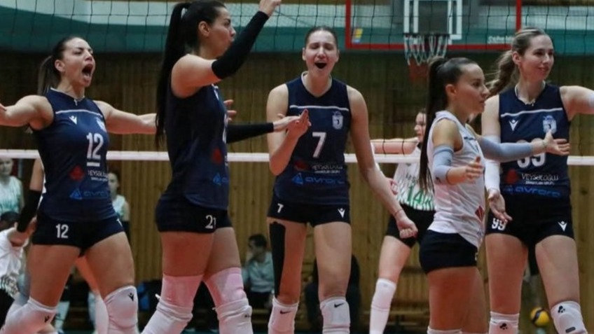 <p>Voleybolçuların Avropa Liqası ikinci tura davam edir</p>