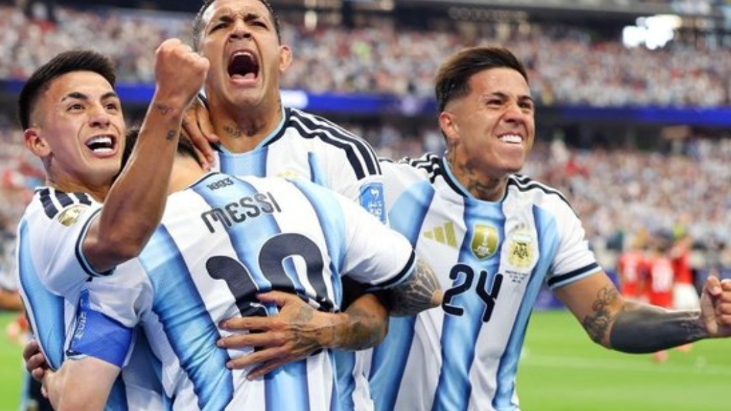 <p>Argentina millisi DÇ-2026-da ikinci qələbəsini qazanıb</p>