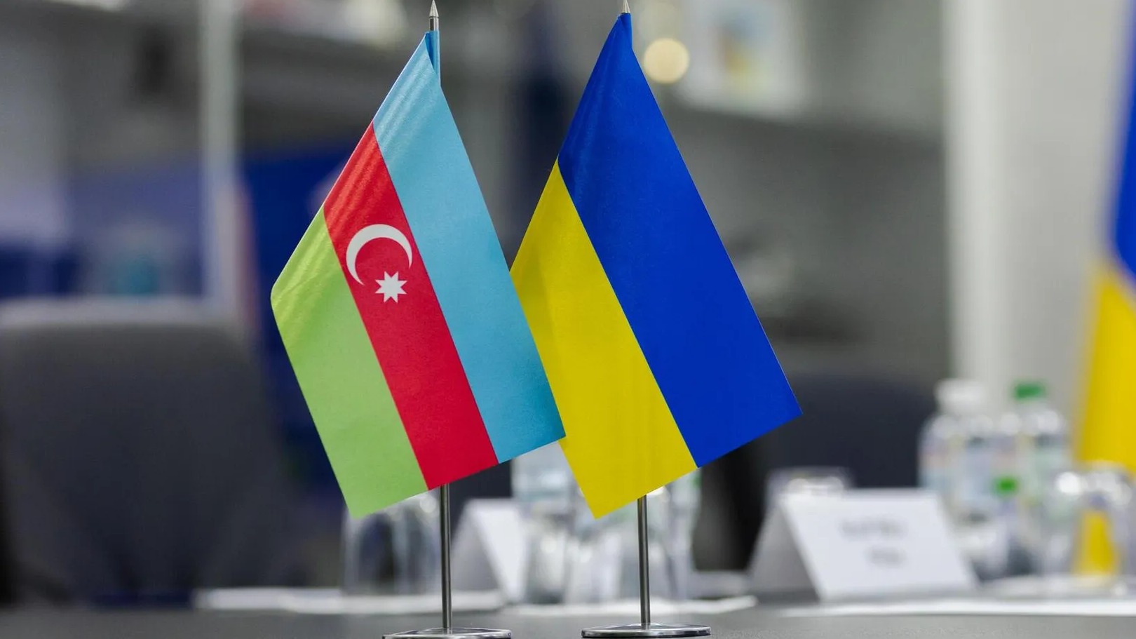 <p>Milli Məclis Ukrayna ilə hüquqi yardım haqqında sazişi təsdiqləyib</p>