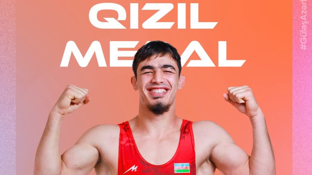 <p>Ali Tsokayev bu üçüncü qızılını qazanıb</p>