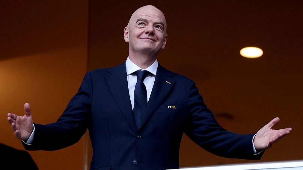 <p>FIFA prezident seçkilərində İnfantinoya 200-dən&nbsp;çox ölkə dəstək verəcək</p>