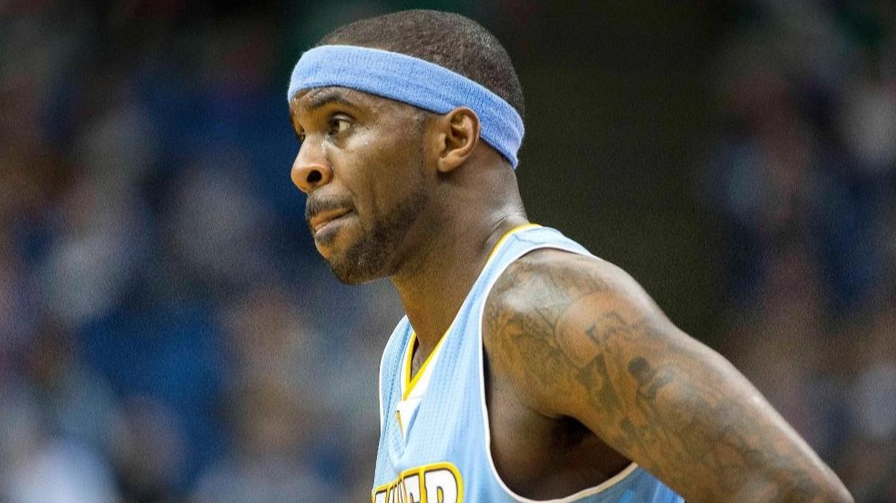 <p>Keçmiş NBA oyunçusu araq oğurladığına görə həbs olundu</p>