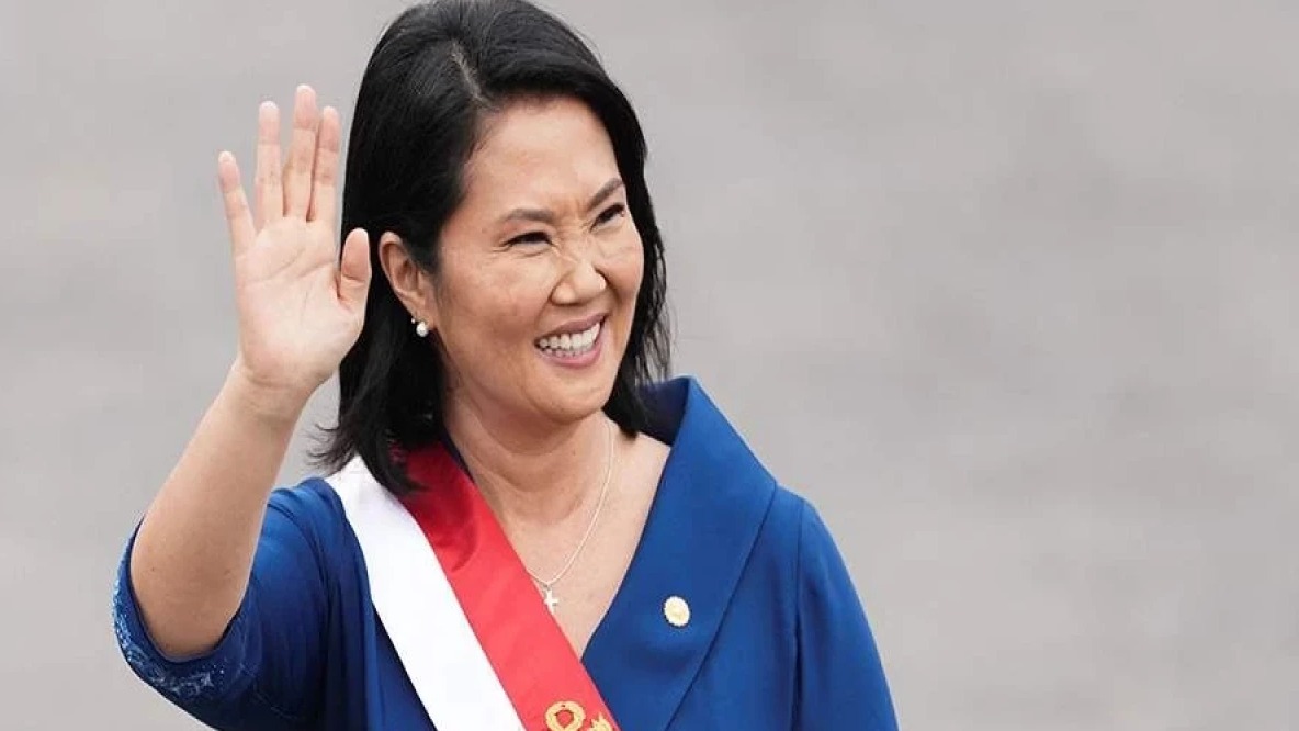 <p>Keyko Fujimori rəsmi olaraq Peru prezidenti&nbsp;vəzifəsinin icrasına başlayıb</p>