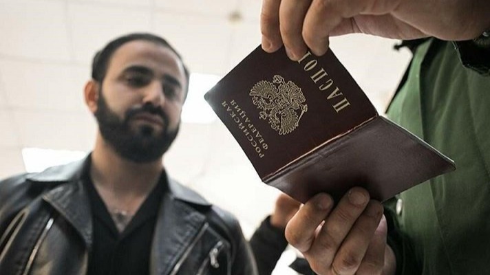<p>Rusiya pasportları qadağan edildi</p>