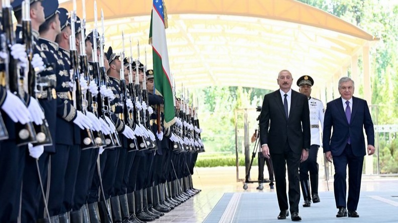 <p>Daşkənddə Prezident İlham Əliyevin rəsmi&nbsp;qarşılanma mərasimi +FOTO=14, VİDEO</p>