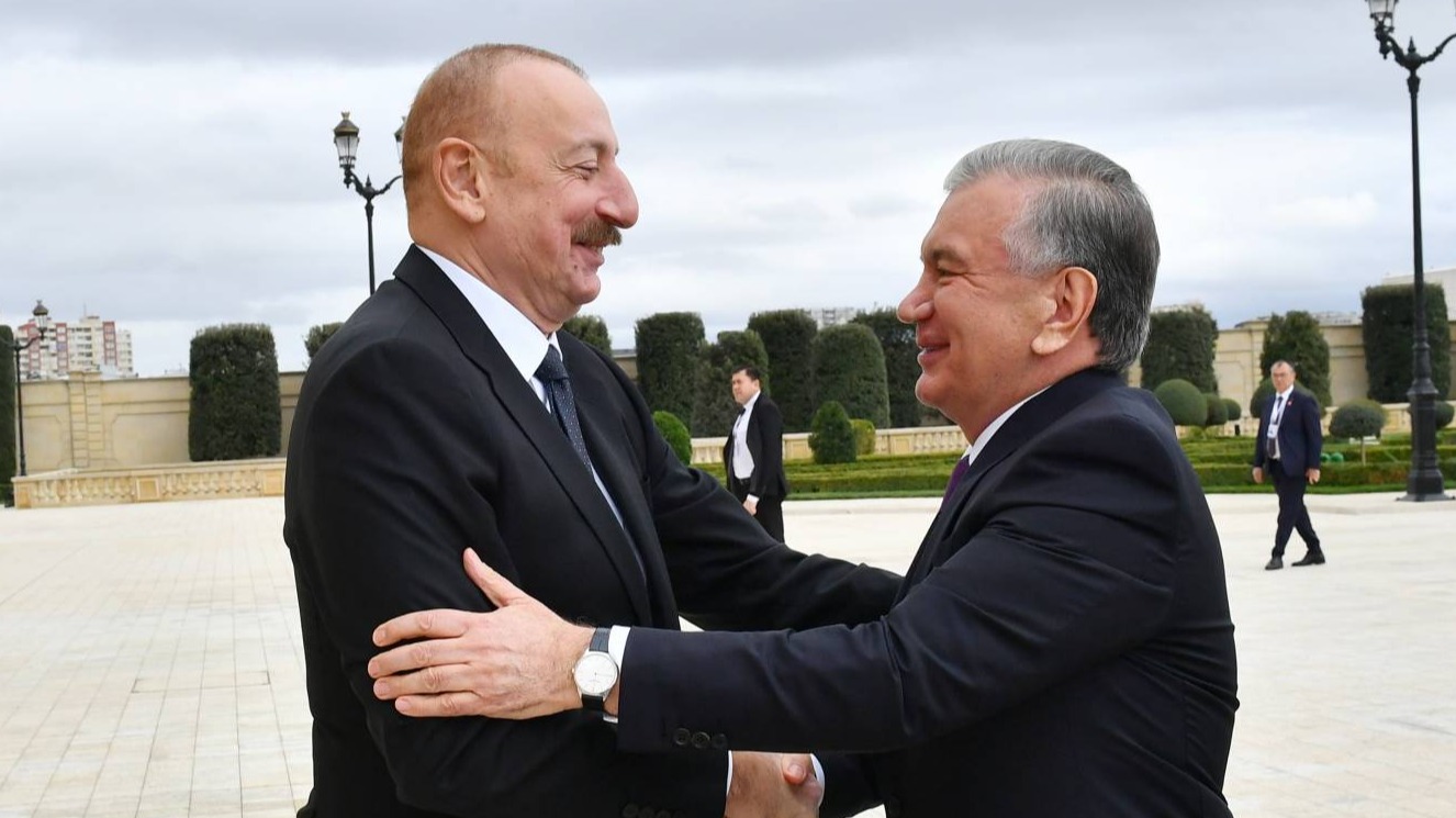 <p>İlham Əliyev Şavkat Mirziyoyevi&nbsp;təbrik etdi</p>