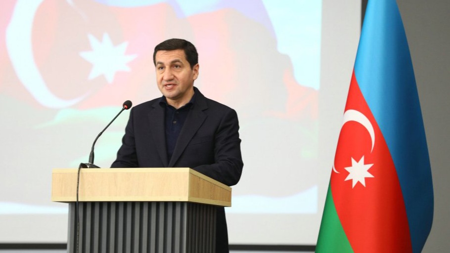 <p>Hikmət Hacıyev hayları belə çökdürdü +VİDEO</p>